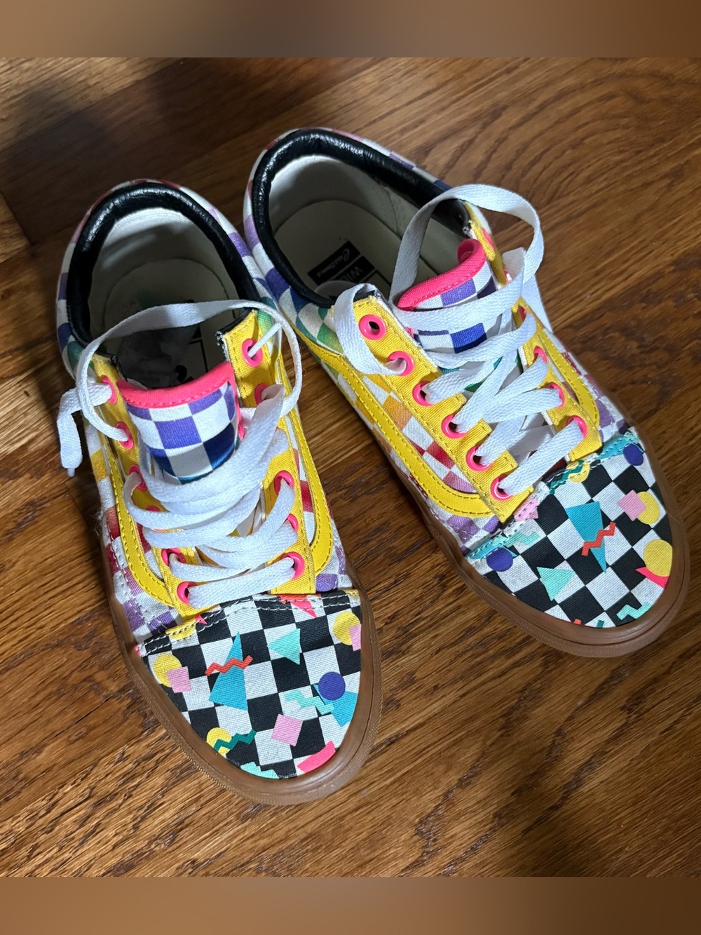 Women’s 6.5 Vans Multicolor Checkerboard Lace-Up Sneakers